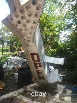 Rare, Vintage DOUBLE SIDED SIX FOOT LIGHTED ARROW OPEN SIGN