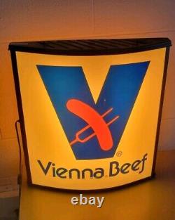 VINTAGE VIENNA BEEF SIGN LIGHTS UP DOUBLE SIDED, Brand New Bulbs & Starter