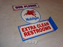 Vintage Mobil Mobilgas Clean Restrooms Pegasus 12 X10 Gasoline Oil Flange Sign
