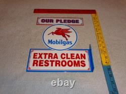Vintage Mobil Mobilgas Clean Restrooms Pegasus 12 X10 Gasoline Oil Flange Sign