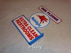Vintage Mobil Mobilgas Clean Restrooms Pegasus 12 X10 Gasoline Oil Flange Sign