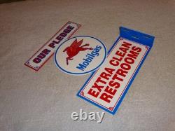 Vintage Mobil Mobilgas Clean Restrooms Pegasus 12 X10 Gasoline Oil Flange Sign