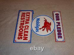 Vintage Mobil Mobilgas Clean Restrooms Pegasus 12 X10 Gasoline Oil Flange Sign
