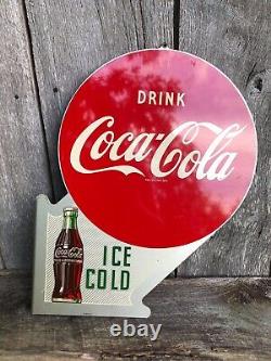1951 Panneau Coca Cola Flange. Métal Peint. 22.5inx18in. Double Face