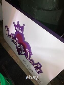 Club Libby Lu Boutique Officielle Panneau Suspendu Double Face en Bois