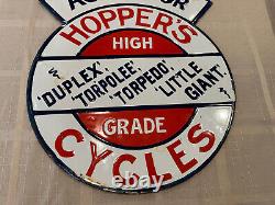 Enseigne double face en émail de Porcelain Hopper's Cycles