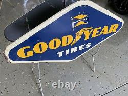 Good Year Tires Rack Affichage Signe Double Sided Vintage 1960 Metal Gas Oil Garage