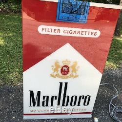 Marlboro Signe Lumineux Cigarettes Phillip Morris Rare Large Cigarettes