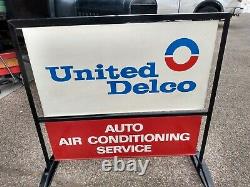 Original Double Sided United Delco Service Curb Signe Avec Stand Gm Chevy Concessionnaire