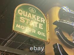 Panneau à bride double face 26x30 Quaker State Oil Gas Tin Sign Vtg 1974 Service
