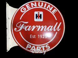 Panneau en émail Porcelian Farmall de 30 pouces double face avec flasque