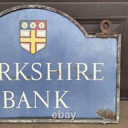 Panneau suspendu double face en émail porcelaine de la Yorkshire Bank