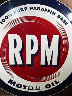 Rare Vintage Double Sided RPM Motor Oil/Gas Porcelain Sign
 <br/>
	Signe en porcelaine rare vintage à double face RPM Motor Oil/Gas