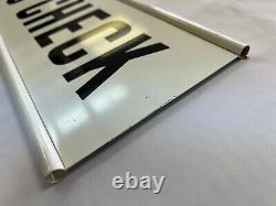 Vintage Champion'free One Plug Check' Doubled Sided Painted Sign Avec La Boîte Nos