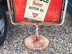 Vintage Double Face Conoco Curb Signer Dans Le Cadre Et La Base D'origine Super Motor Oil