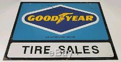 Vintage Goodyear Tire Sales Dealer Double Face En Métal Connexion Avec Support Man Cave